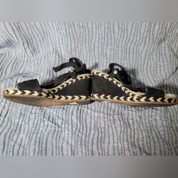 Ugg Australia Espadrille Black Wrap Tie Strap Wedge Sandals Size 8.5 - Picture 8 of 9